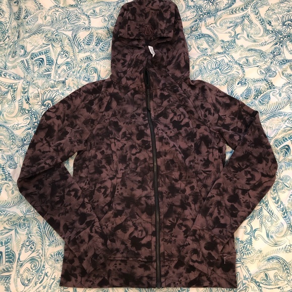 NWOT Lululemon scuba hoodie - Picture 2 of 4